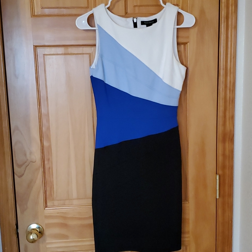 Dress with blue swestet